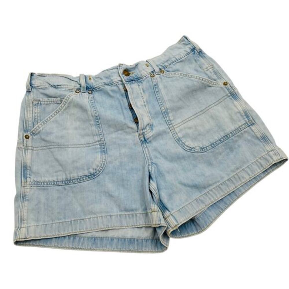 Free People  light‎ wash chambray pull on shorts
